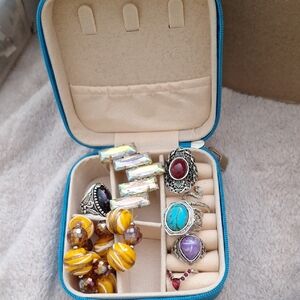 Unk Silver and Gemstone Jewelry Set